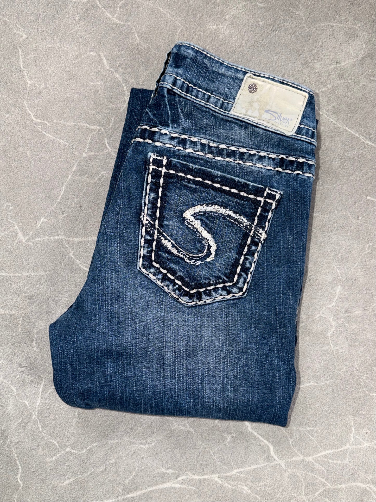 Silver Jeans Low Rise Bootcut // 26 (S)