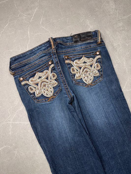 Grace in La Bootcut Low Rise // 27 (S)