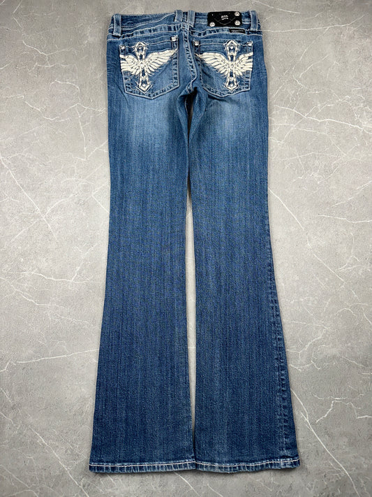 Miss Me Bootcut Low Rise // 28 (M)