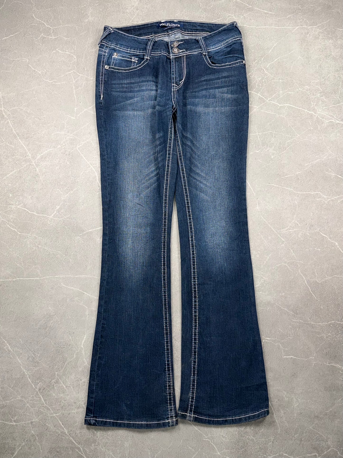 Wallflower Bootcut Mid Rise // M