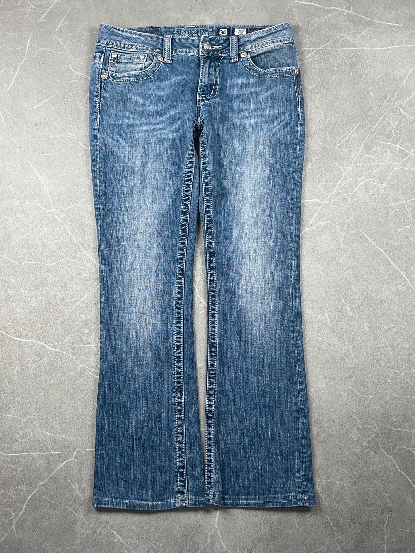 Miss Me Bootcut Low Rise // 30 (M)