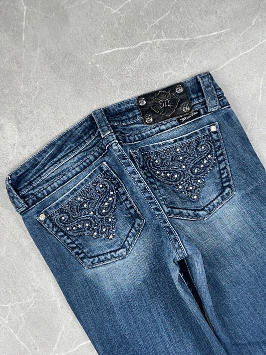 Miss Me Bootcut Low Rise // 29 (M)