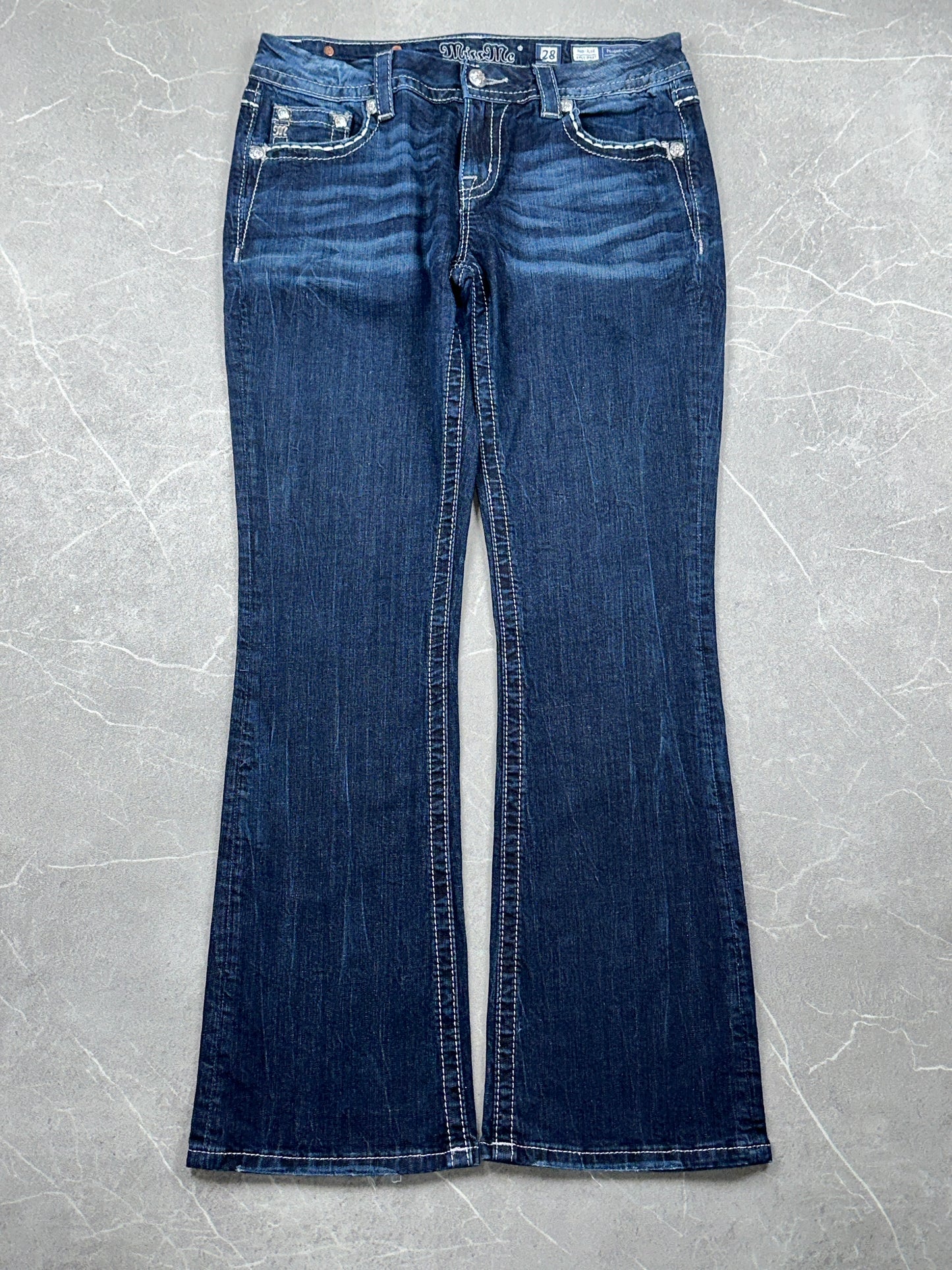 Miss Me Bootcut Mid Rise // 28 (M)