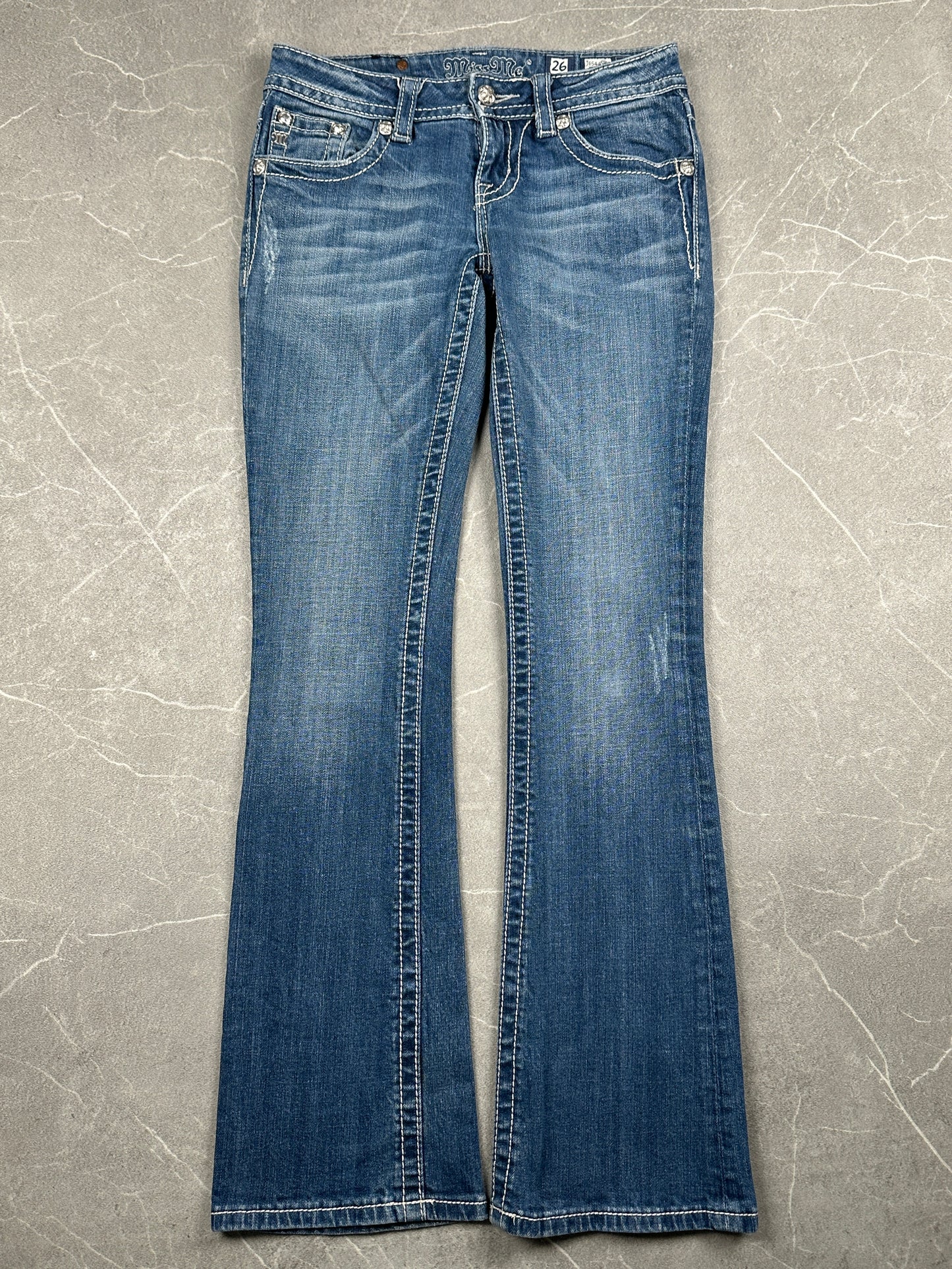 Miss Me Bootcut Low Rise // 26 (S)