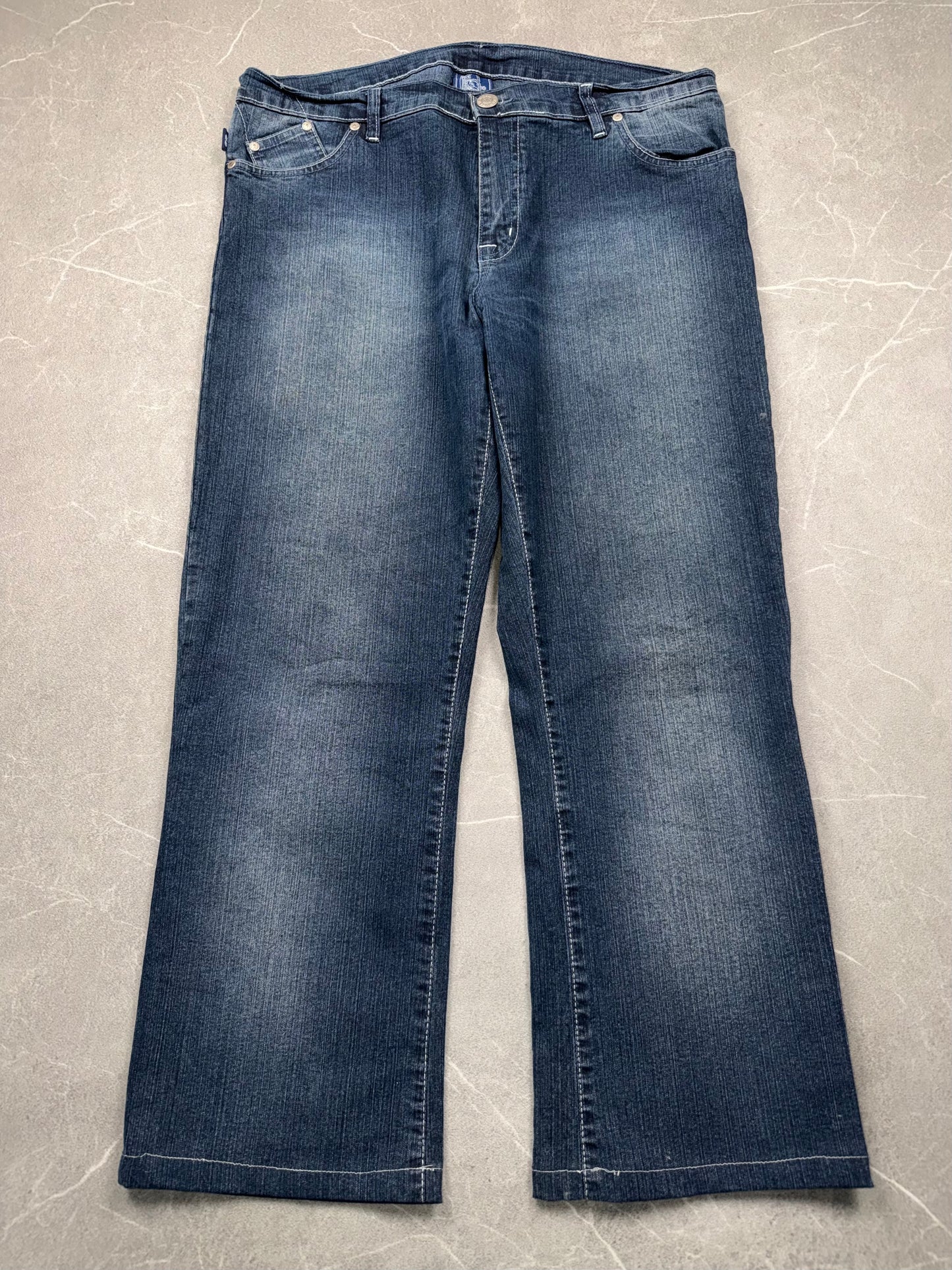 Victoria Beckham Straight Mid Rise // XL