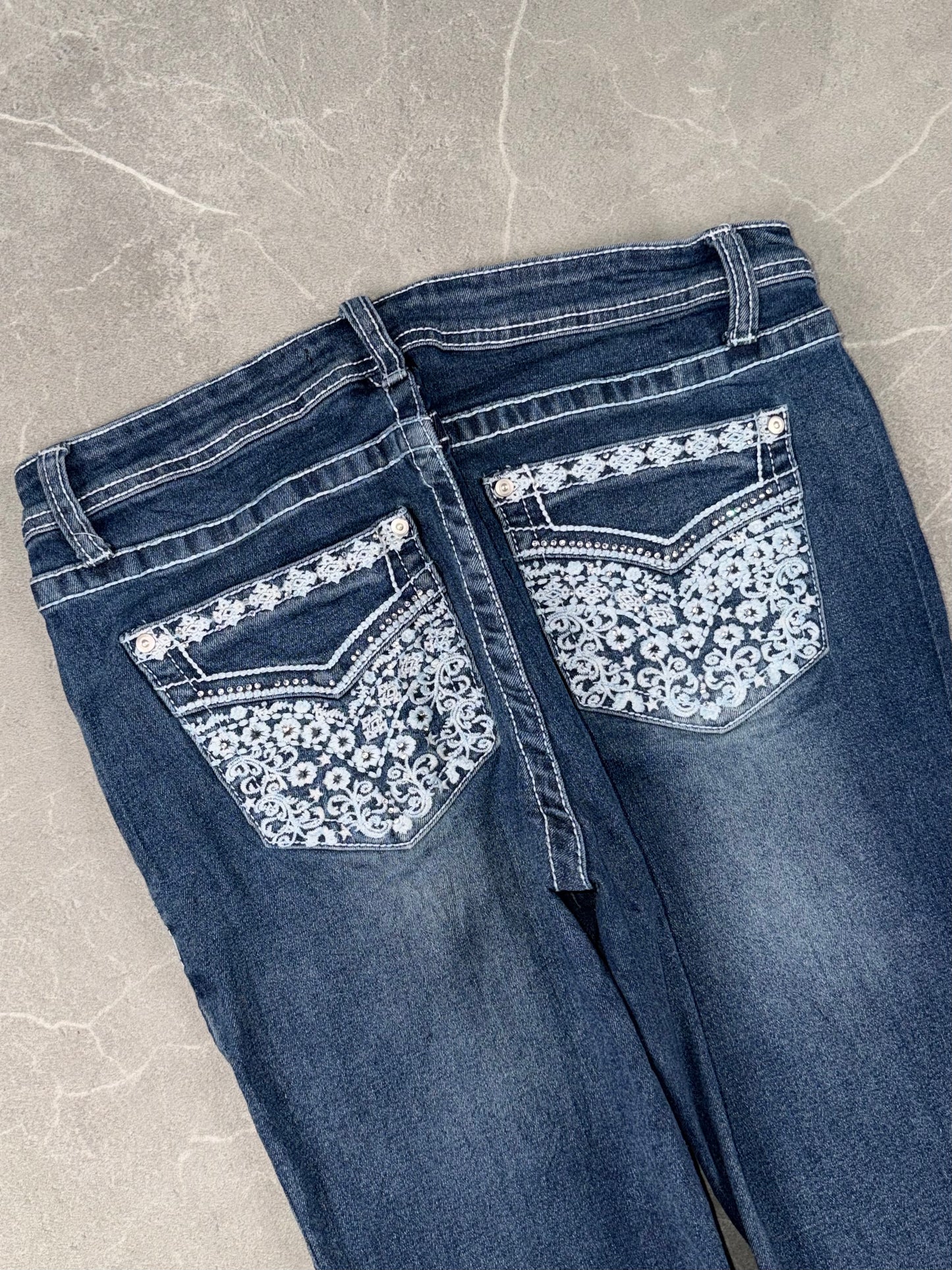 Harper & Ivy Jeans Bootcut Mid Rise // M