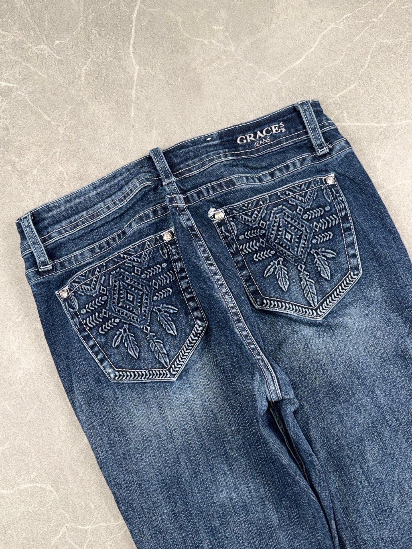 Grace Bootcut Mid Rise // 27 (S)