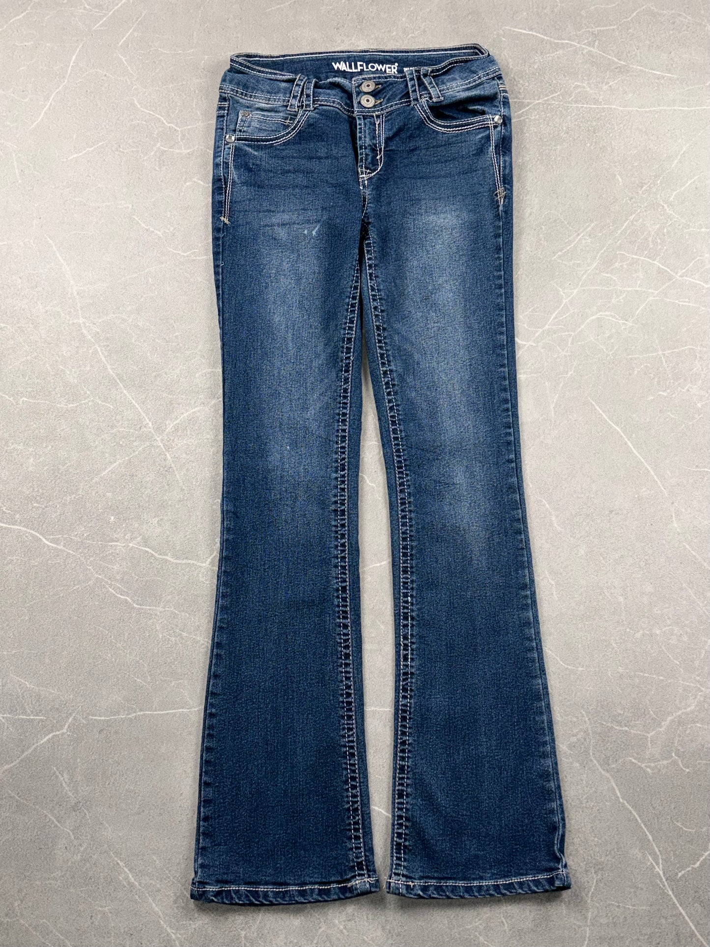 Wallflower Jeans Bootcut Low-Mid Rise // XS