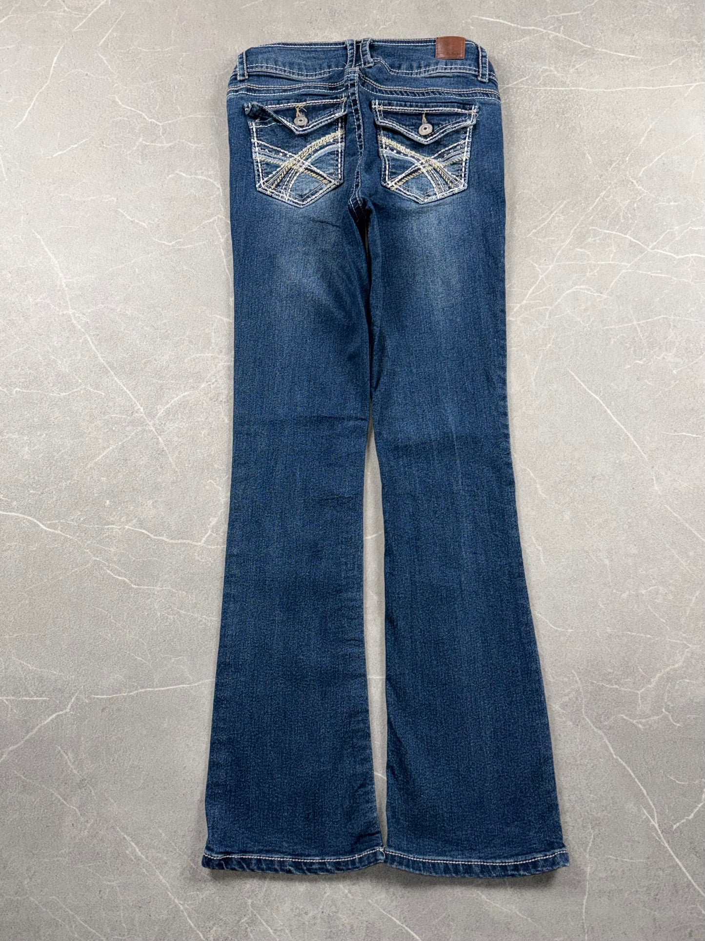Wallflower Jeans Bootcut Low-Mid Rise // XS