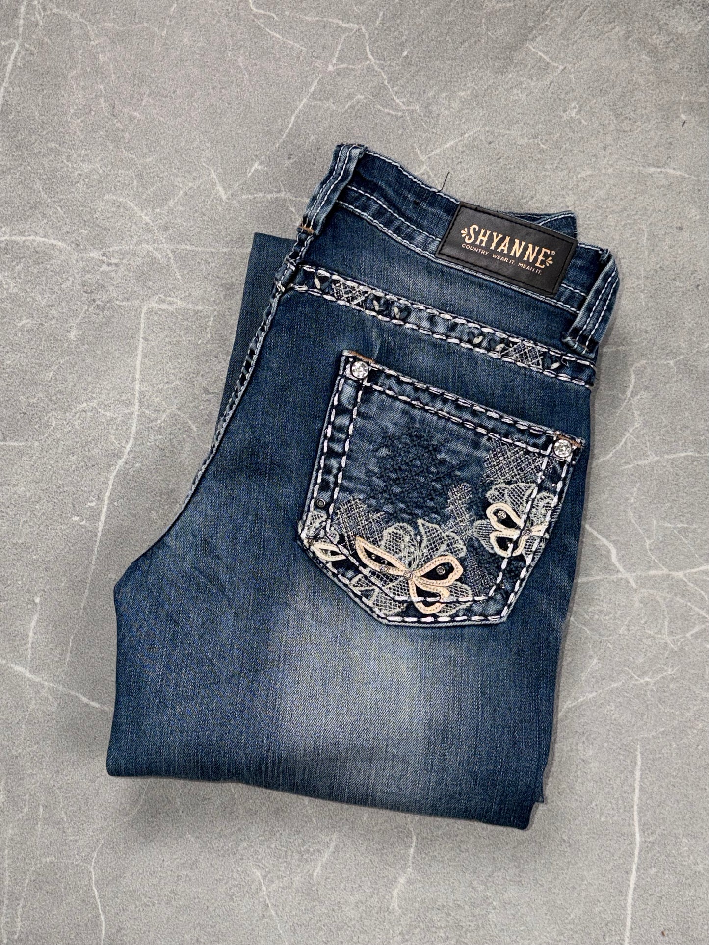 Shyanne Jeans Bootcut Low-Mid Rise // 26 (S)