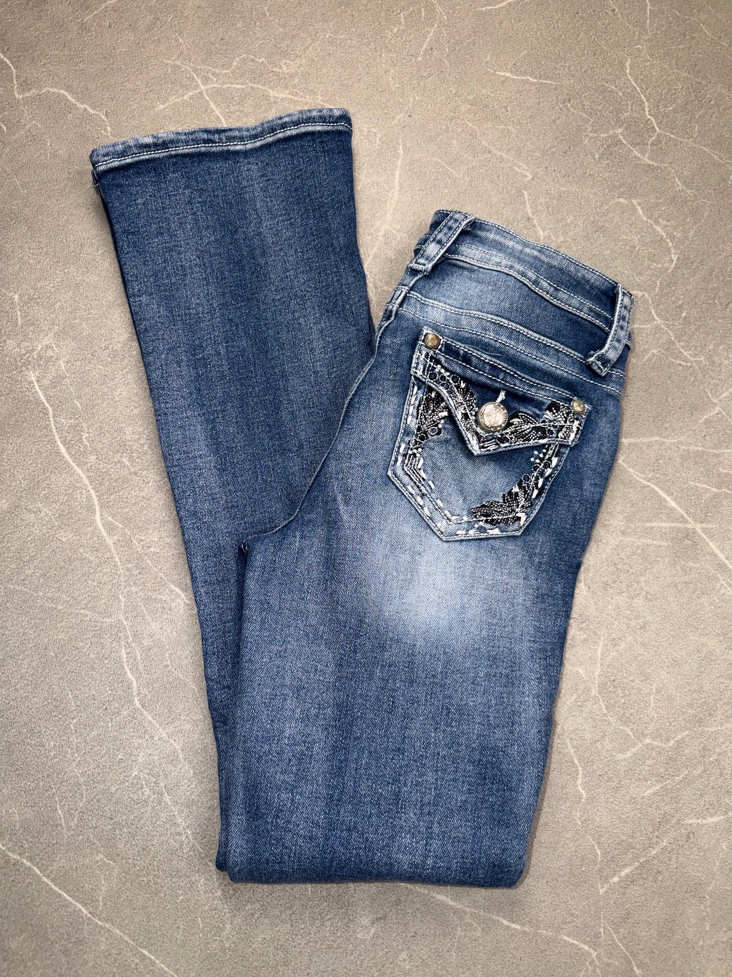 Fire & Rain Bootcut Mid Rise // XXS