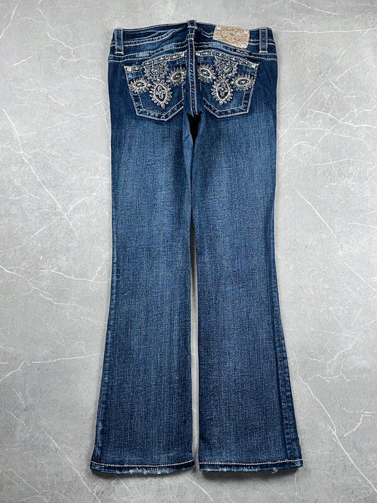 Miss Me Slim Bootcut Low Rise // 28 (M)