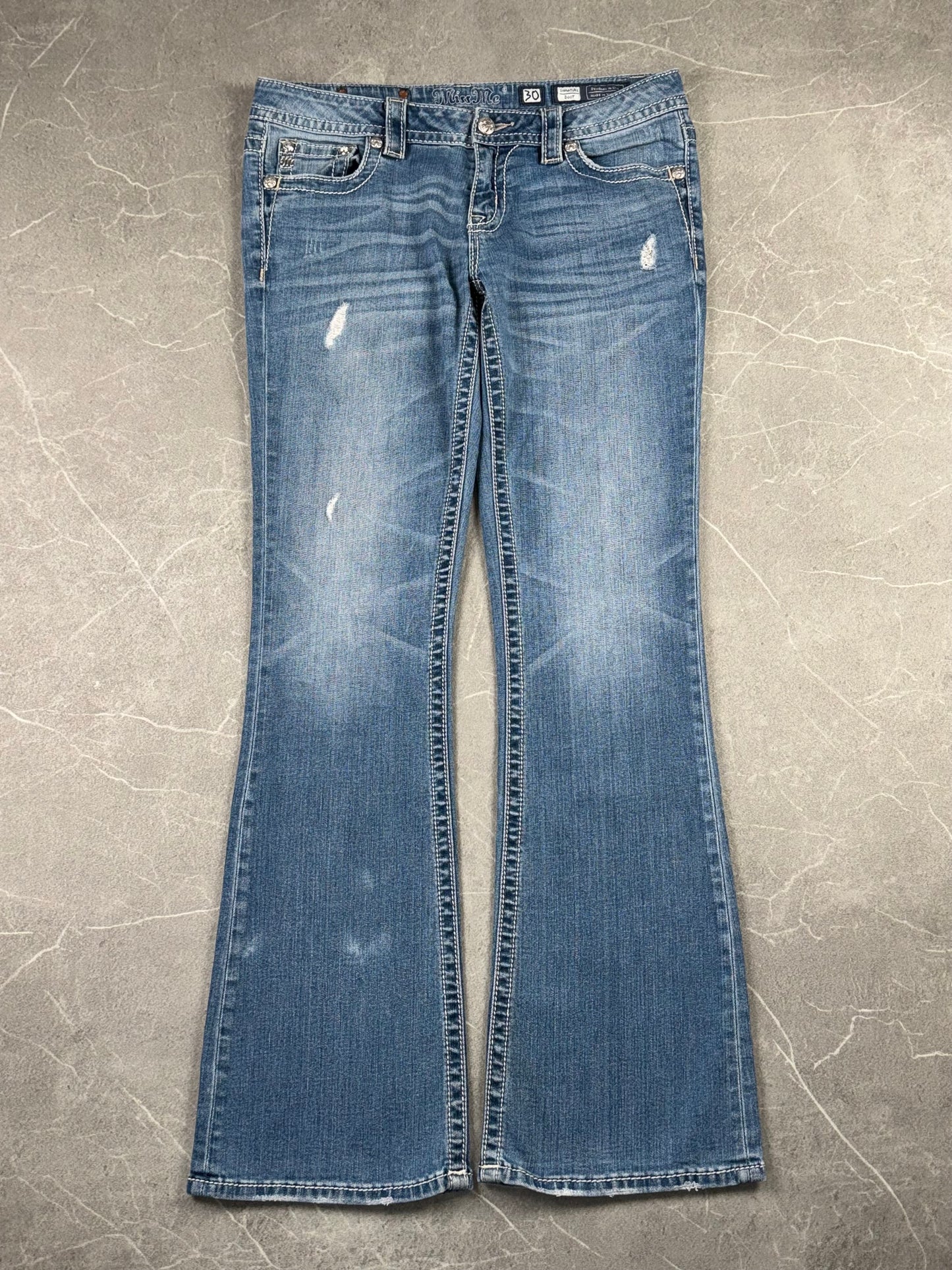Miss Me Bootcut Low Rise // 30 (M)