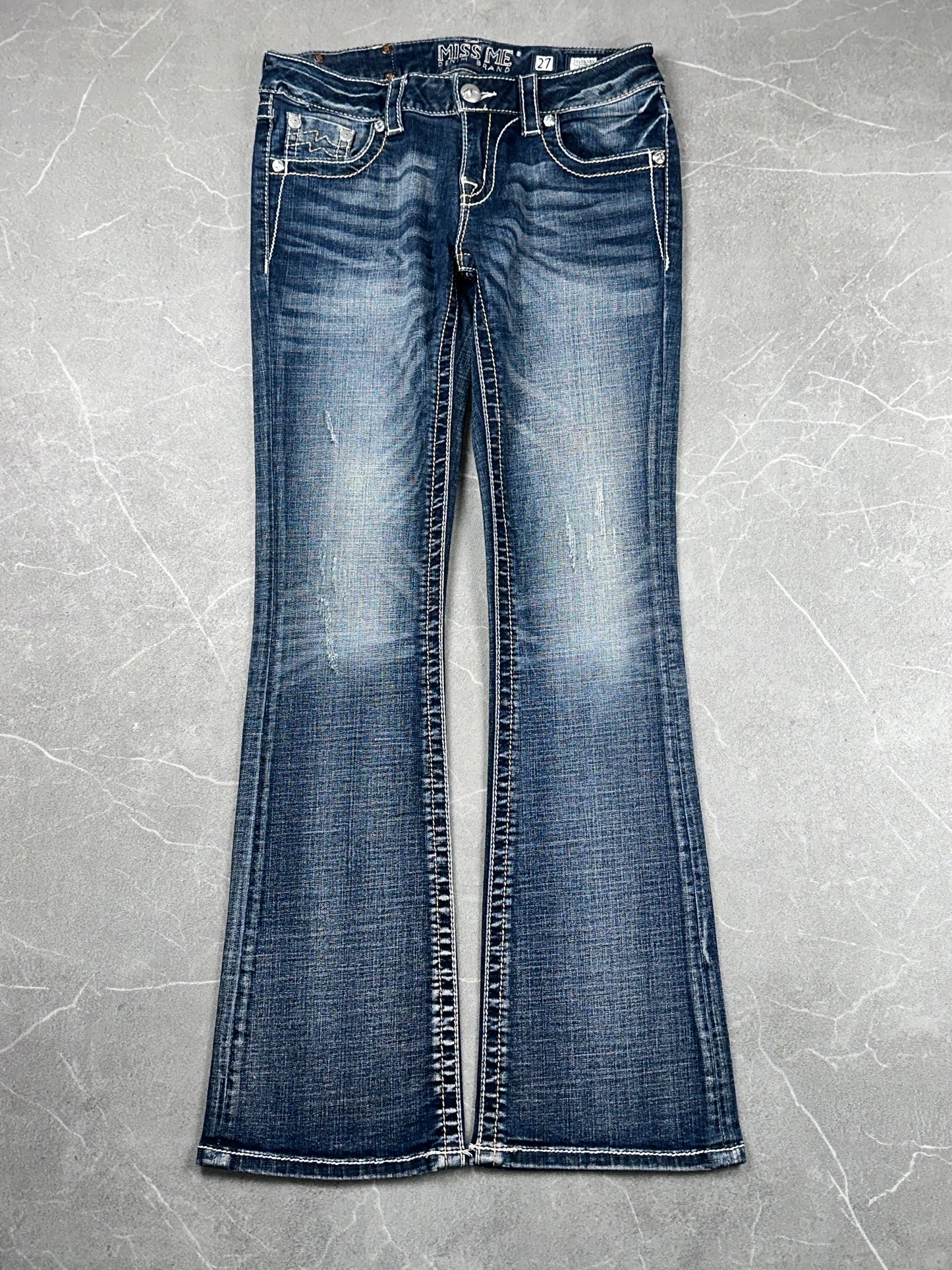 Miss Me Bootcut Low Rise // 27 (S)