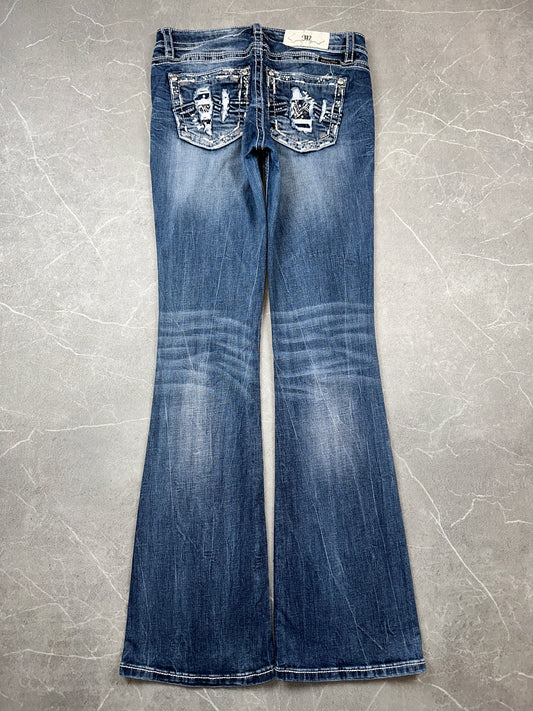 Miss Me Bootcut Low Rise // 29 (M)