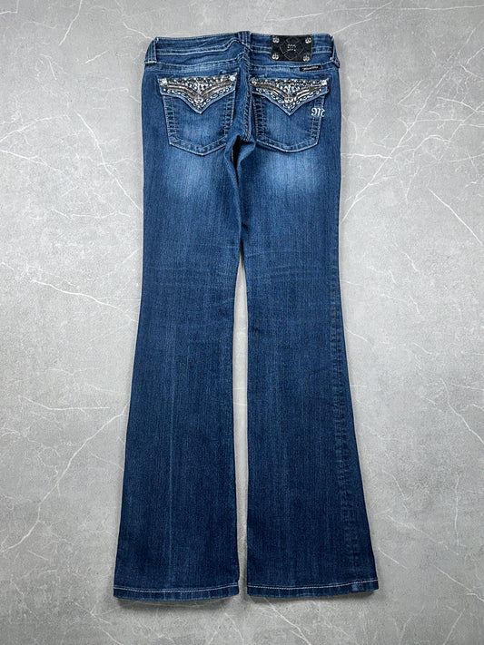 Miss Me Bootcut Low Rise // 27 (S)