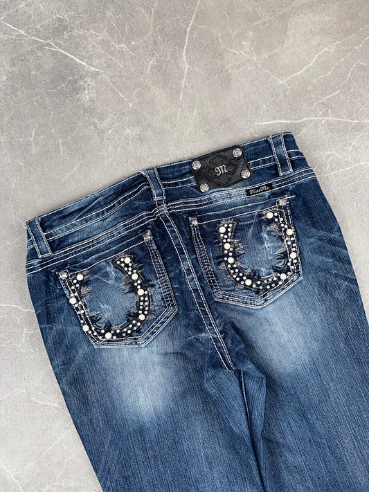 Miss Me Bootcut Mid Rise // 32 (L)