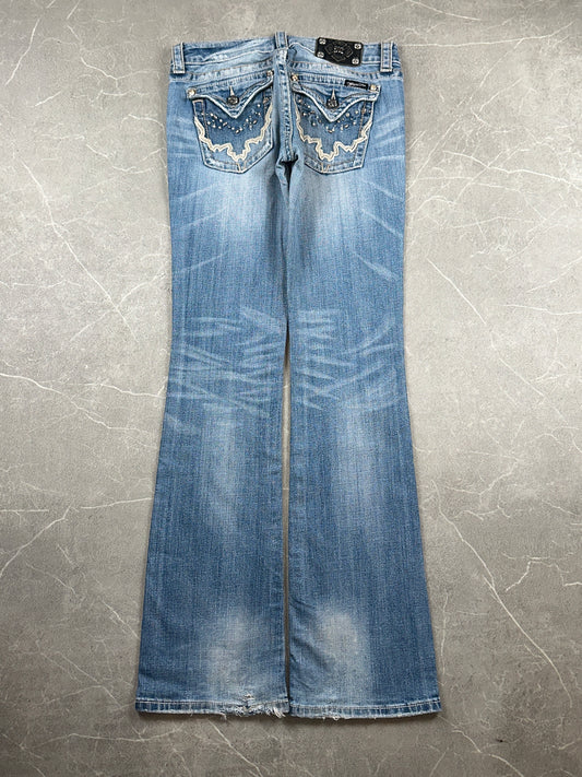 Miss Me Bootcut Low Rise // 29 (M)