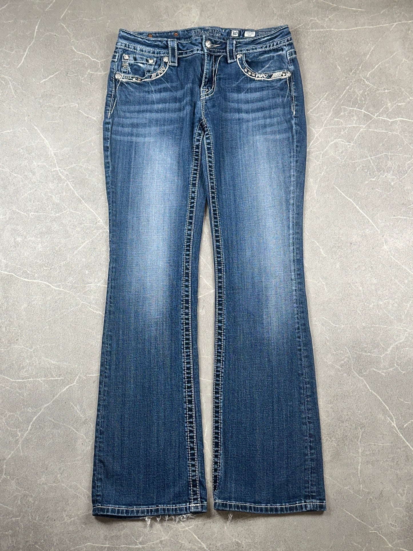 Miss Me Bootcut Low Rise // 30 (M)