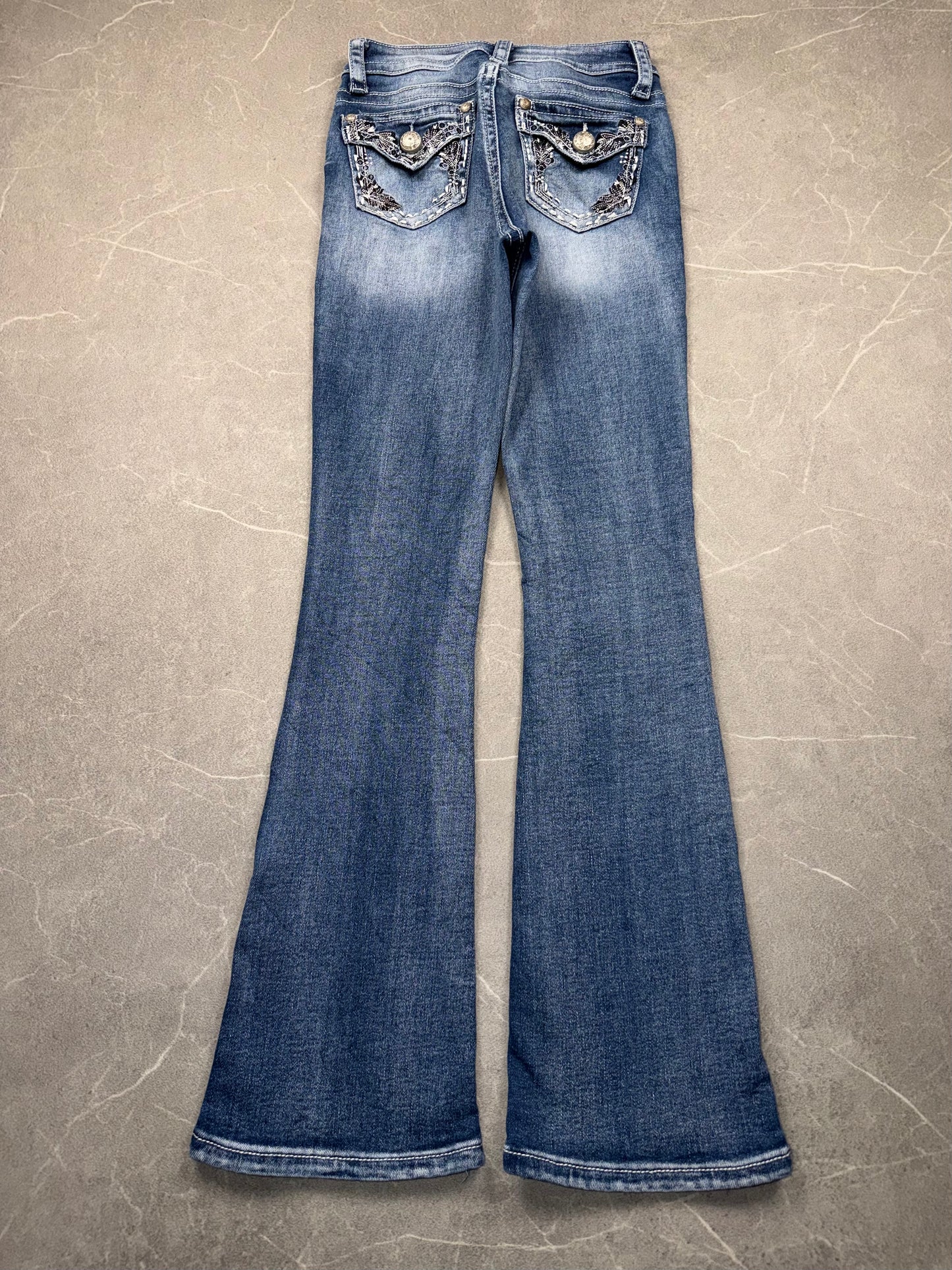 Fire & Rain Bootcut Mid Rise // XXS