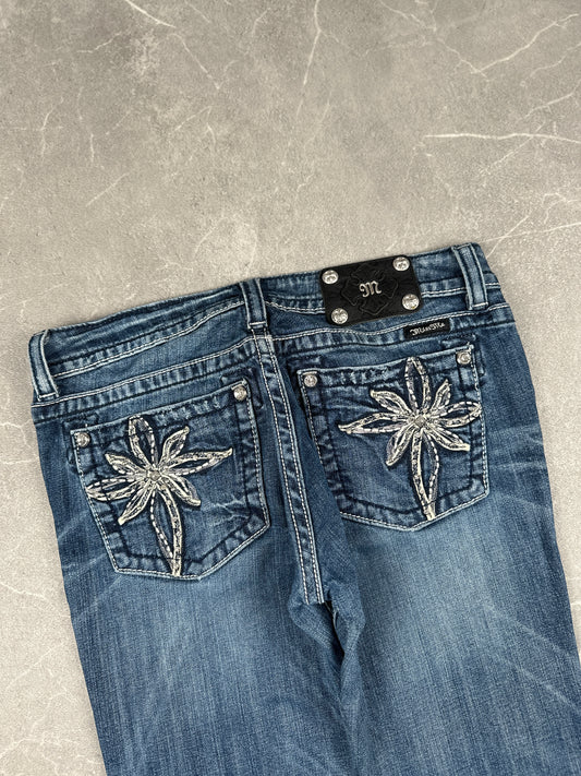 Miss Me Bootcut Low Rise // 30 (M)