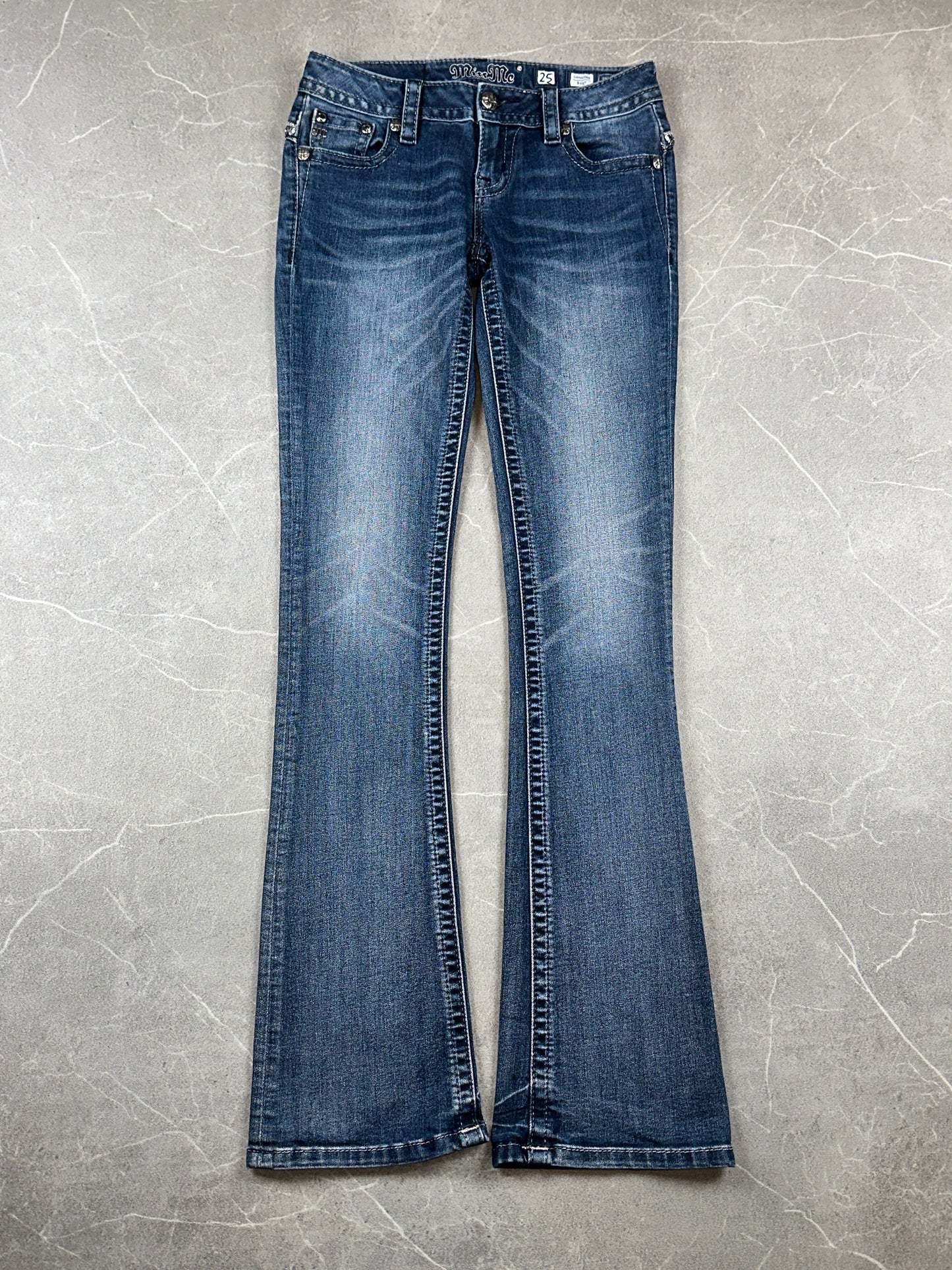 Miss Me Bootcut Low Rise // 25 (Xs)