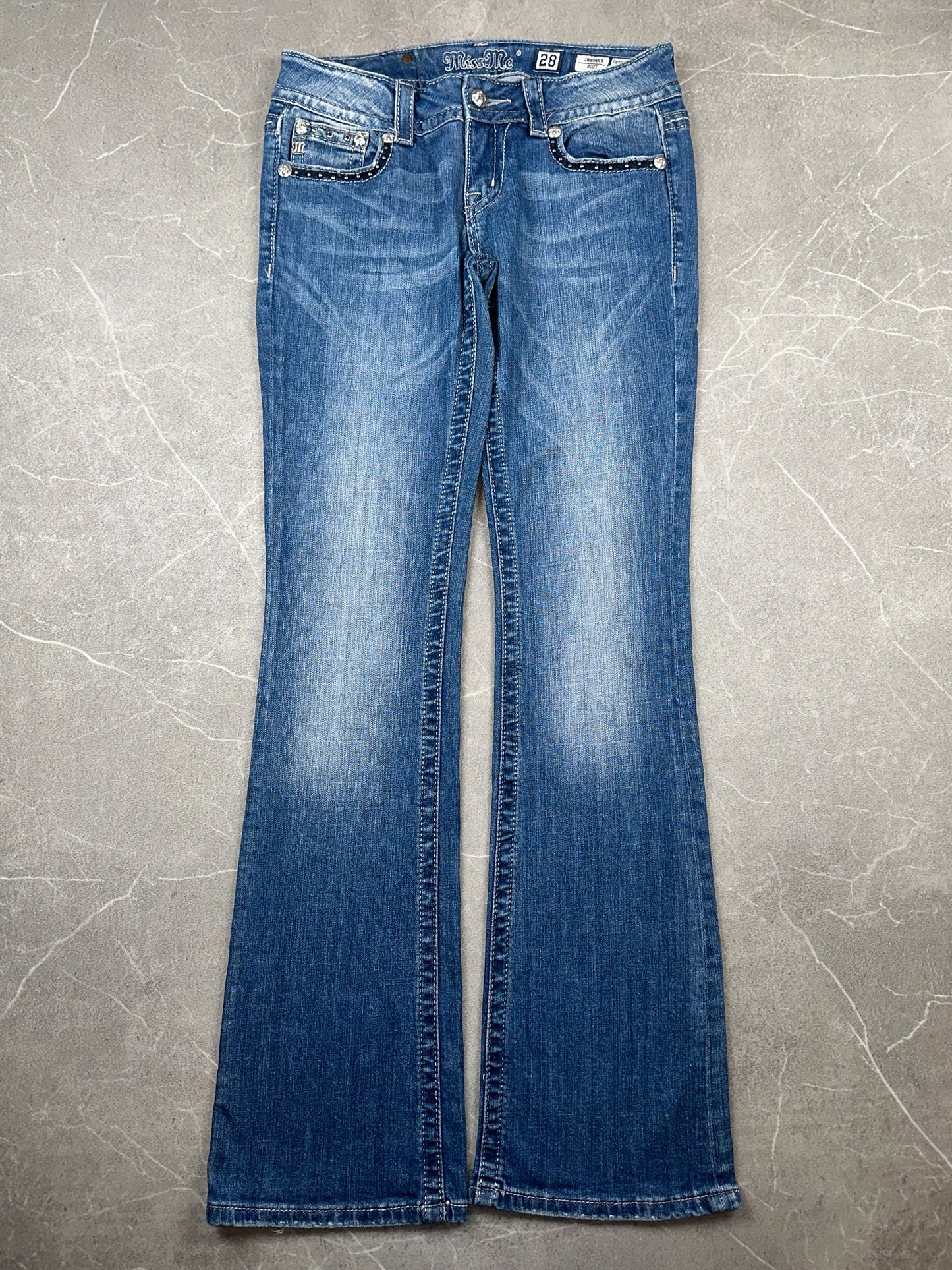 Miss Me Bootcut Low Rise // 28 (M)