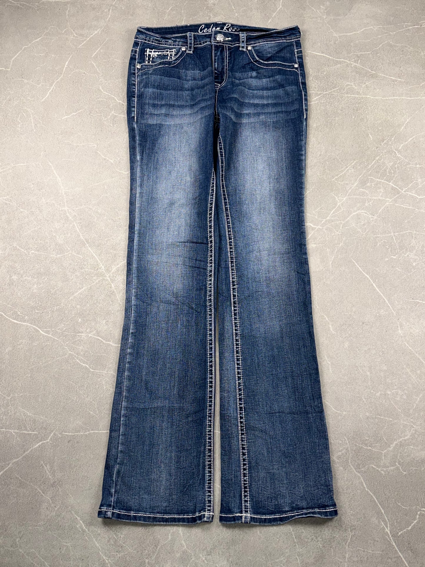 Cedar Rose Jeans Bootcut Mid Rise // M