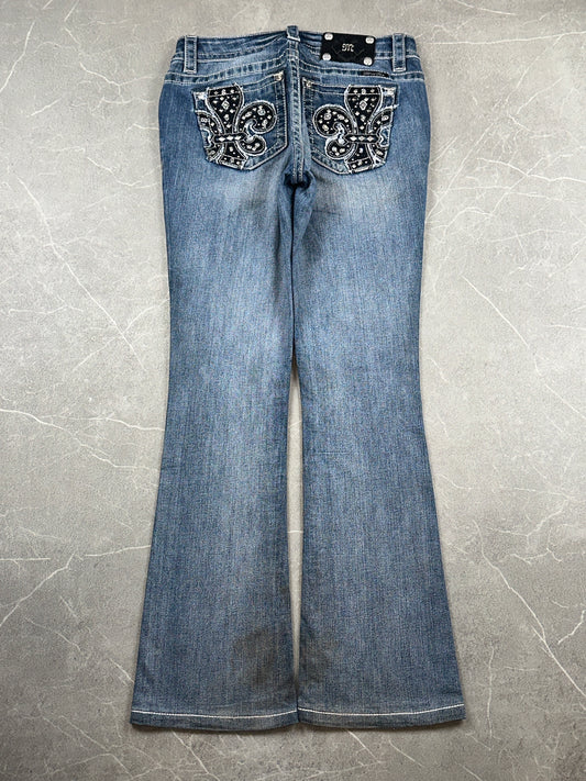 Miss Me Bootcut Mid Rise // 27 (S)