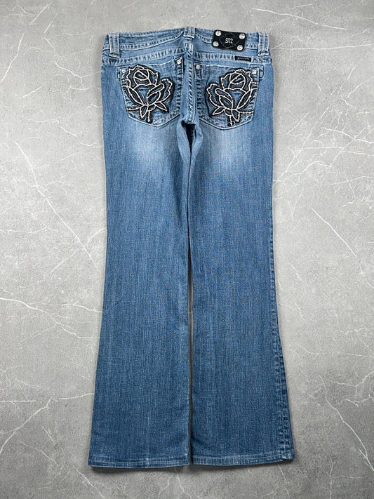 Miss Me Bootcut Low Rise // 30 (M)