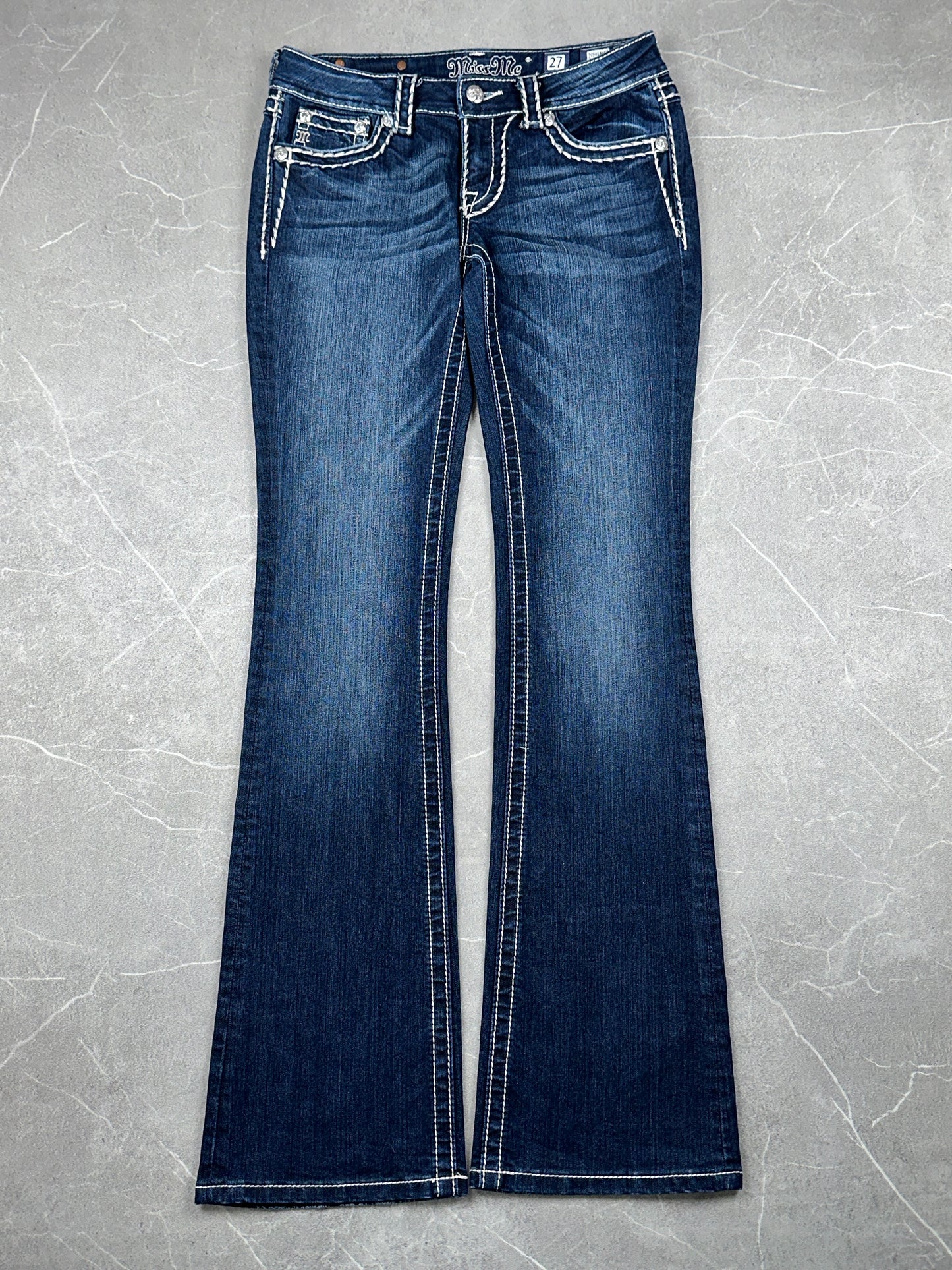 Miss Me Bootcut Low Rise // 27 (S)