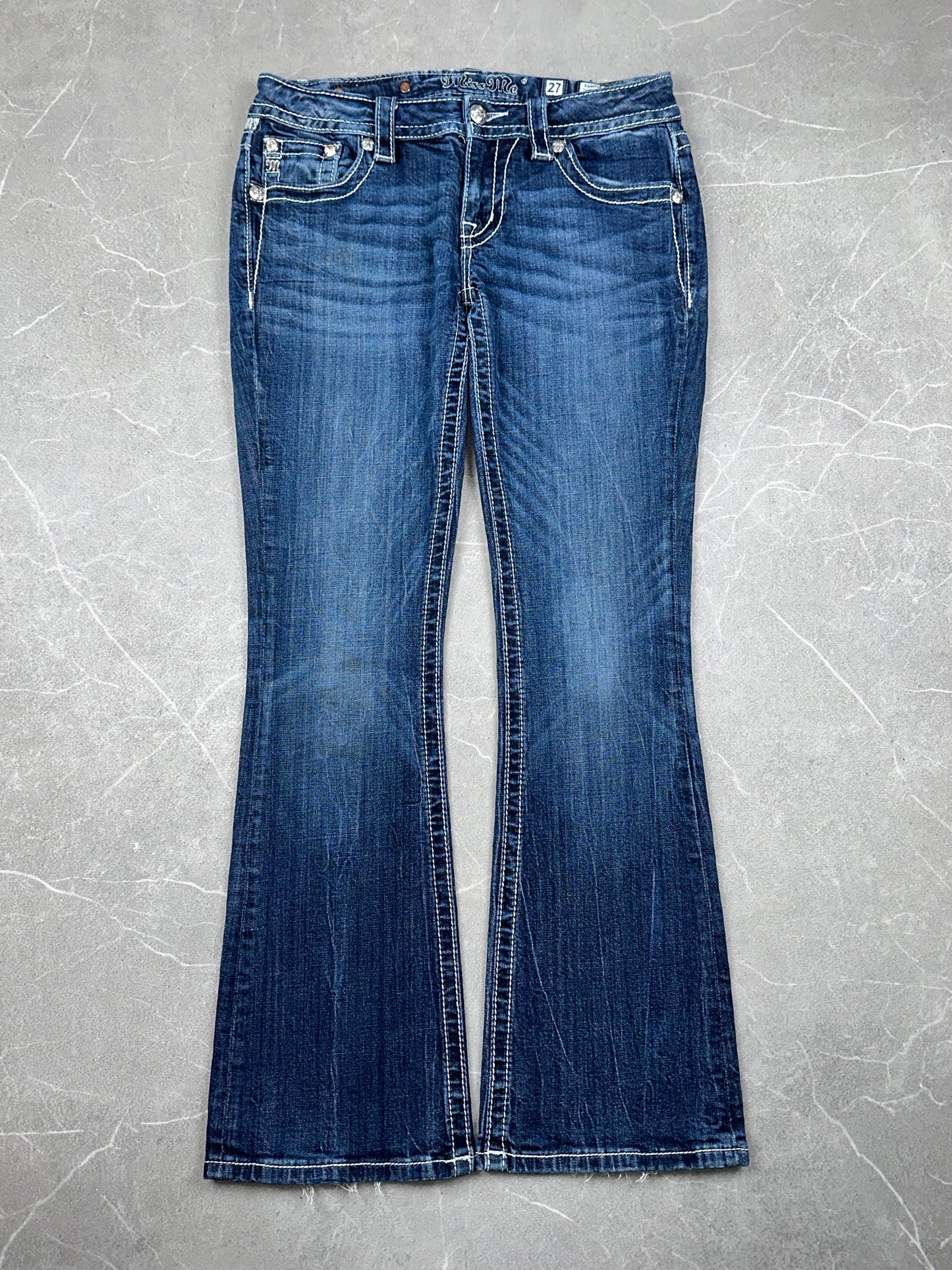 Miss Me Bootcut Low Rise // 27 (S)