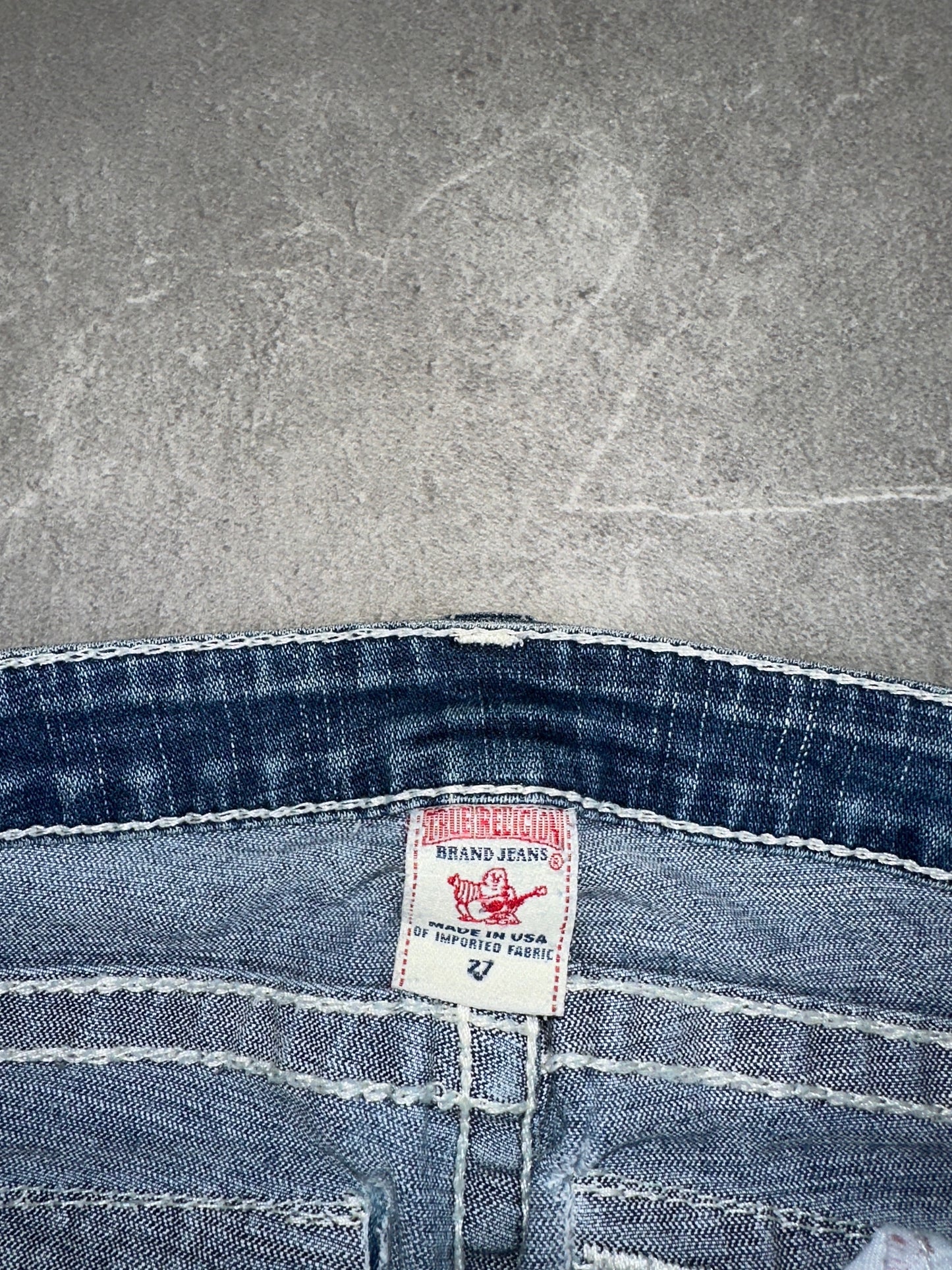 True Religion Flared Low Rise // 27 (S)