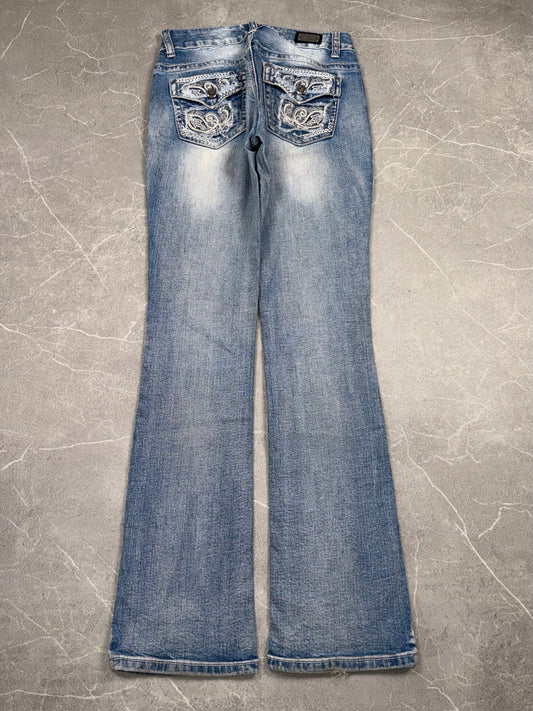 Wiced Heart Bootcut Mid Rise // 26 (S)