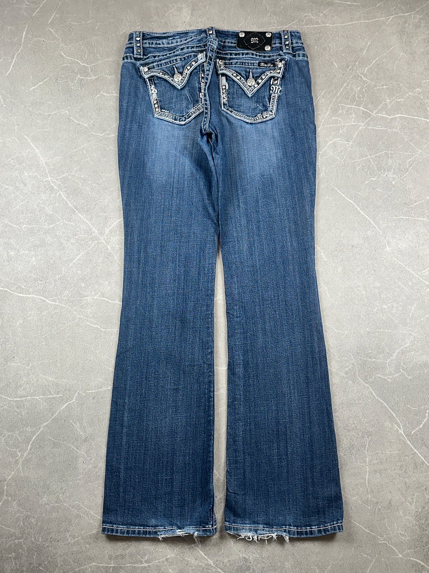 Miss Me Bootcut Low Rise // 30 (M)