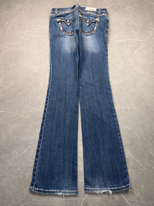 Grace in La Bootcut Low Rise // 28 (M)