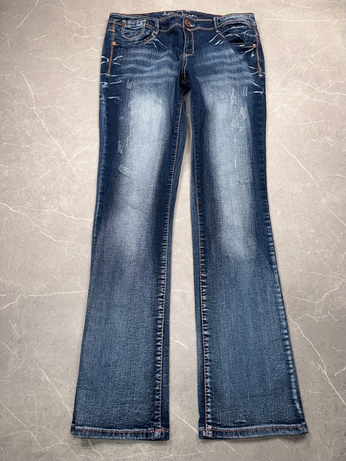 Ariya Bootcut Low Rise // M